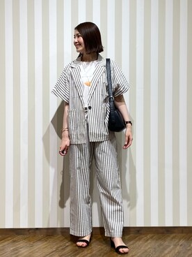 「SHOO・LA・RUE（シューラルー）の【ひんやり/吸水速乾/セットアップ可】カジュアルときちんと感を両立 サッカーストライプシャツジャケット（テーラードジャケット、ベージュ系）」を使った、SAOさん（レディース・163cm）の春コーディネート
