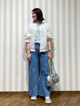 「SHOO・LA・RUE（シューラルー）のちょうどいい華やかさ　ふんわりレースブルゾン（ブルゾン、ホワイト系）」を使った、SAOさん（レディース・163cm）の冬コーディネート