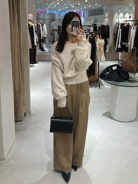 「アイテム（パンツ、イエロー系）」を使った、miolemageさん（レディース・163cm）の秋コーディネート