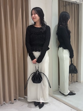 「CAPRICIEUX LE'MAGE（カプリシューレマージュ）の【低身長サイズあり】ベロアIラインスカート（スカート）」を使った、miolemageさん（レディース・163cm）の秋コーディネート