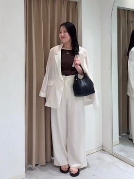 「CAPRICIEUX LE'MAGE（カプリシューレマージュ）の折り返しベルトパンツ（その他パンツ、ホワイト系）」を使った、miolemageさん（レディース・163cm）の夏コーディネート
