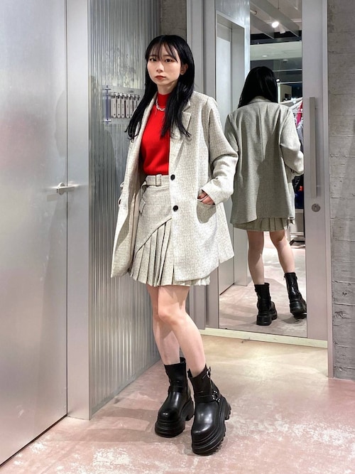 HARE（ハレ）の「2Pミドルジャケット＊アシメプリーツショートパンツ  