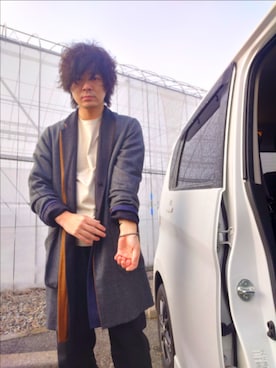 「GU（ジーユー）のアイテム（Tシャツ/カットソー、ベージュ系）」を使った、Keyさん（メンズ・175cm）の冬コーディネート