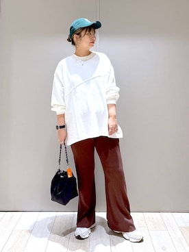 「アイテム（ママ＆ベビー）」を使った、たかみなさん（レディース・166cm）の秋コーディネート