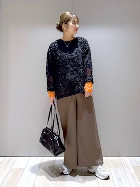 「アイテム（ボストンバッグ）」を使った、たかみなさん（レディース・166cm・30代）の秋コーディネート