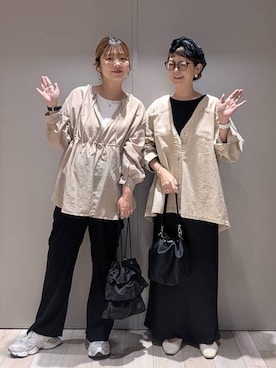「LEPSIM（レプシィム）のストレッチサテンスカート　497324（スカート）」を使った、たかみなさん（レディース・166cm）の秋コーディネート