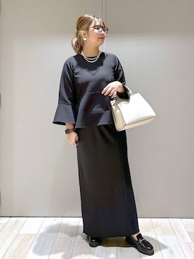 「LEPSIM（レプシィム）のフェイクレザーセンターステッチバッグ　990316（ショルダーバッグ）」を使った、たかみなさん（レディース・166cm）の冬コーディネート