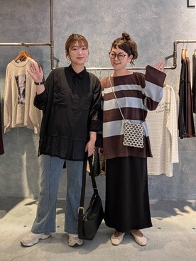 「LEPSIM（レプシィム）のストレッチサテンスカート　497324（スカート）」を使った、たかみなさん（レディース・166cm）の夏コーディネート