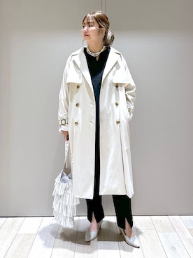 「LEPSIM（レプシィム）のアイテム（トレンチコート）」を使った、たかみなさん（レディース・166cm）の冬コーディネート