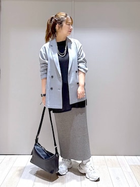「アイテム（テーラードジャケット）」を使った、たかみなさん（レディース・166cm・30代）の秋コーディネート