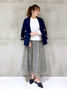 「andemiu」｜「アイテム（その他アウター）」を使った、たかみなさん（レディース・166cm）の秋コーディネート