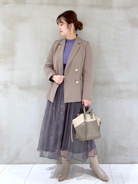 「andemiu」｜「アイテム（その他アウター）」を使った、たかみなさん（レディース・166cm）の秋コーディネート