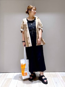 「アイテム（サンダル）」を使った、たかみなさん（レディース・166cm・30代）の夏コーディネート
