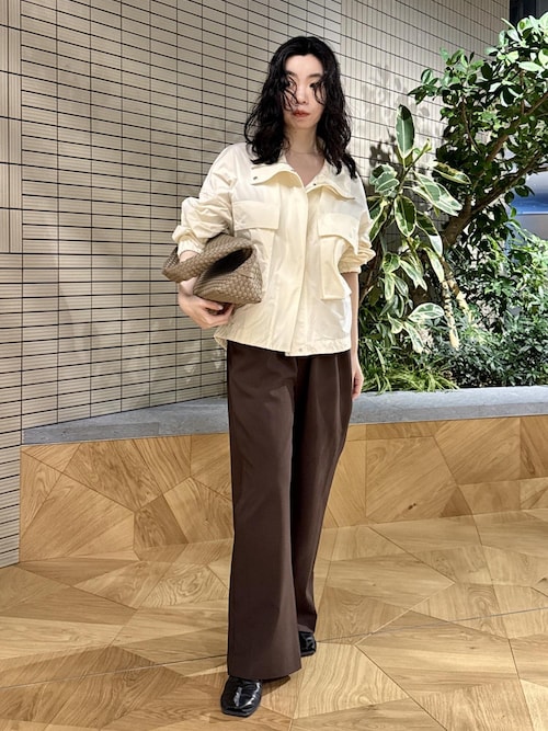 アダムエロペ スタンドカラーブルゾン 春秋 ベージュ 美品 軽量 SALON adam et rope'（サロン アダム エ ロペ） ブルゾン アウター