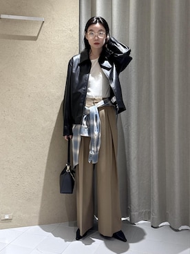 「アイテム（スラックス）」を使った、KOIKEさん（レディース・163cm・30代）の秋コーディネート