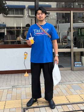 「アイテム（チノパンツ）」を使った、美沙樹さん（メンズ・180cm）の秋コーディネート
