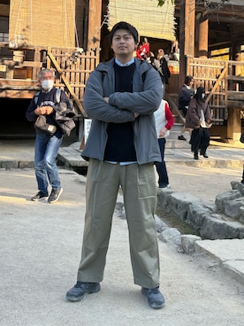 「アイテム（チノパンツ）」を使った、美沙樹さん（メンズ・180cm・20代）の冬コーディネート