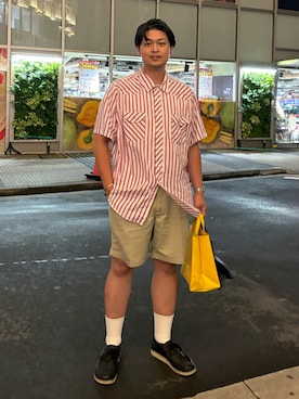 「アイテム（チノパンツ）」を使った、美沙樹さん（メンズ・180cm・20代）の夏コーディネート