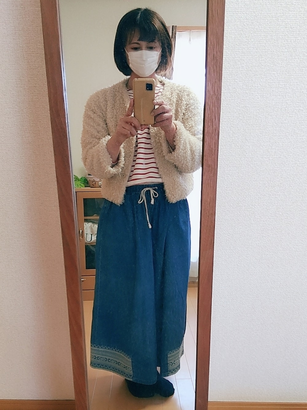 「女装、男の娘、はるコーデ」｜「earth music&ecologyのボーダーボーダーボートネックプルオーバー ＊（Tシャツ/カットソー、レッド系）」を使った、奈保子さん（メンズ・163cm）の春コーディネートの1枚目の写真
