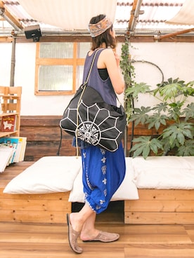 「チャイハネ（チャイハネ）のアイテム（バッグ）」を使った、チャイハネSTAFF Shioriさん（レディース・167cm）の夏コーディネート