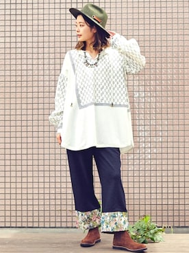 「チャイハネ（チャイハネ）のアイテム（ブーツ）」を使った、チャイハネSTAFF Shioriさん（レディース・167cm）の冬コーディネート