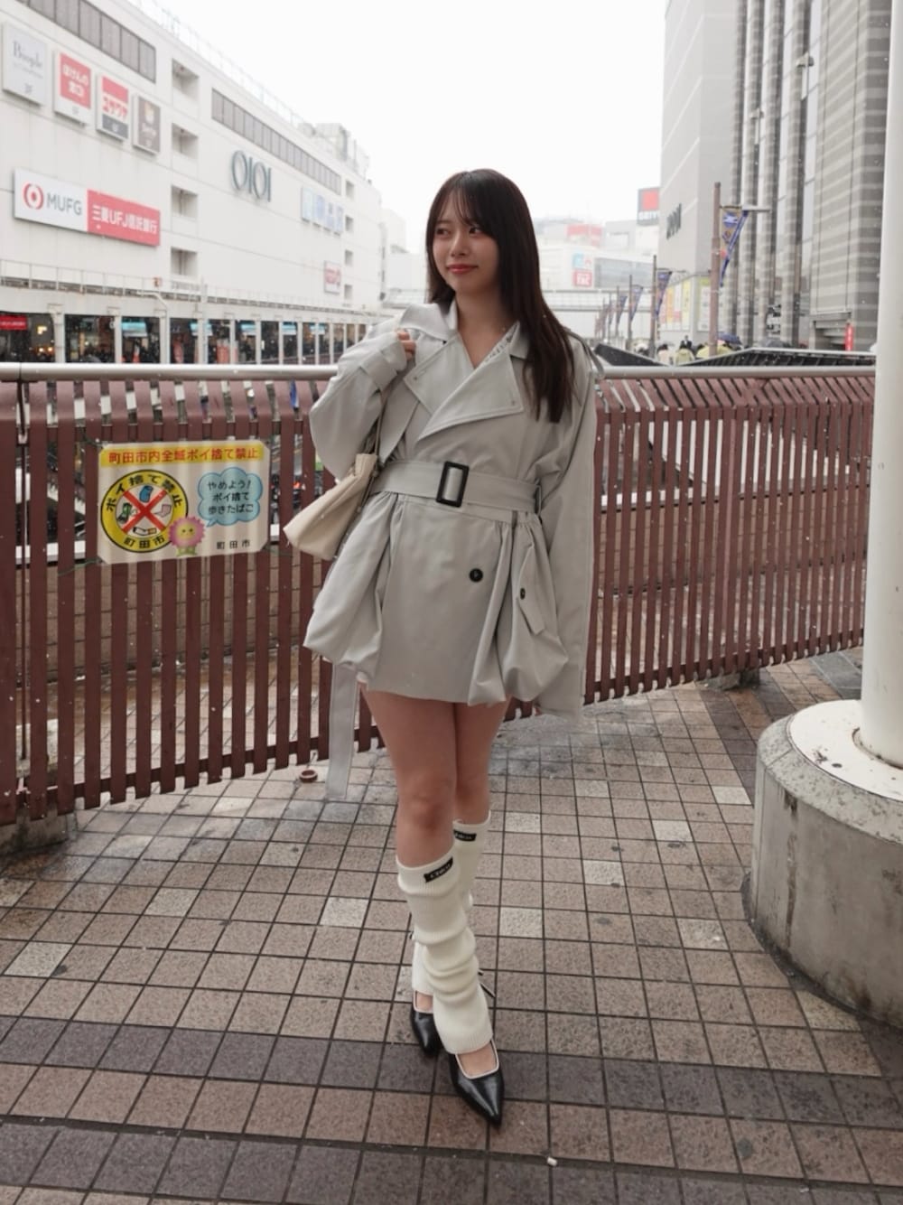 Chicoのトレンチコートを使った人気ファッションコーディネート