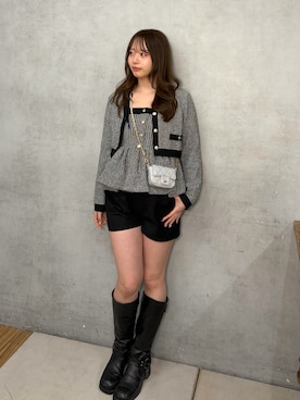 「Chico（チコ）の【WEB限定カラーあり】金ボタンVネックカーディガン（カーディガン/ボレロ、ブラック系）」を使った、nagochanさん（レディース・156cm）の春コーディネート