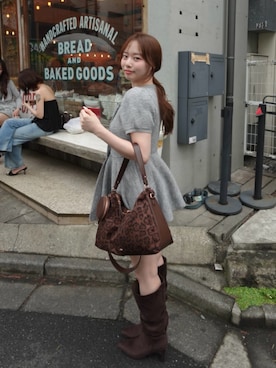 「Chico（チコ）のダブルボタンペプラムニット（ニット/セーター、グレー系）」を使った、nagochanさん（レディース・156cm）の夏コーディネート