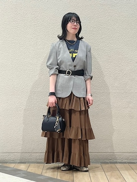 「アイテム（財布）」を使った、久富さん（レディース・161cm）の秋コーディネート