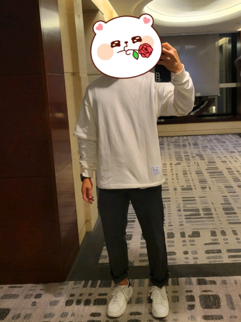 「:CHOCOOLATEのアイテム（Tシャツ/カットソー、ホワイト系）」を使った、hl0915さん（メンズ・176cm）の冬コーディネートの1枚目の写真