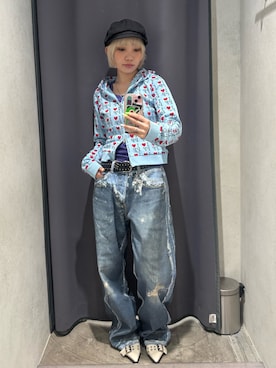 「WHO'S WHO gallery（フーズフーギャラリー）のアイテム（パーカー）」を使った、カポさん（レディース・162cm）の秋コーディネート