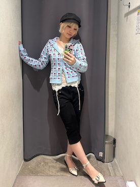 「WHO'S WHO gallery（フーズフーギャラリー）のアイテム（パーカー）」を使った、カポさん（レディース・162cm）の秋コーディネート