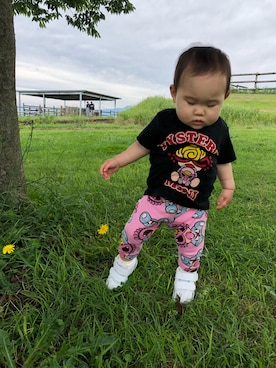 「HYSTERIC MINI（ヒステリックミニ）のアイテム（Tシャツ/カットソー、ブラック系）」を使った、senna0424さん（キッズ・80cm）の夏コーディネート