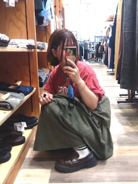 「アイテム（アナログ腕時計、ゴールド系）」を使った、yuisanさん（レディース・155cm）の夏コーディネート