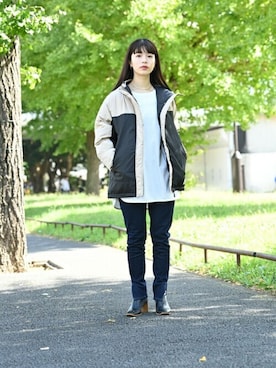 「NAVY（ネイビー）のアイテム（パンツ）」を使った、マックハウスZOZOスタイリスト レディースさん（レディース・163cm）の秋コーディネート