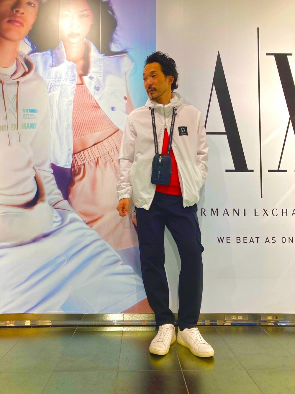 ARMANI JEANS(36) ナイロンパーカー アルマーニジーンズ パーカー L ナイロン切り替え ネイビー ロゴ