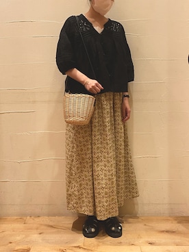 「Samansa Mos2（サマンサ モスモス）のレトロ壁紙風柄スカート（スカート）」を使った、蓮花さん（レディース・155cm）の春コーディネート