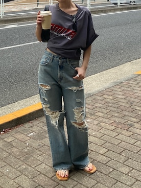 「Ungrid（アングリッド）のヴィンテージロゴルーズTee（Tシャツ/カットソー、グレー系）」を使った、秋本すずかさん（レディース・155cm）の春コーディネート