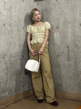 「Ungrid（アングリッド）の【La】シャーリングデザインブラウス（シャツ/ブラウス、グリーン系）」を使った、秋本すずかさん（レディース・155cm）の夏コーディネート