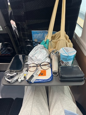 「BIRTHDAY BAR（バースデイバー）のメタリック巾着2枚SET（ポーチ、シルバー系）」を使った、azukodaさん（レディース・161cm）の夏コーディネート