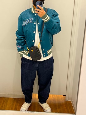 「VERSACE（ヴェルサーチ）のアイテム（バッグ）」を使った、ディーさん（メンズ・173cm）の春コーディネート