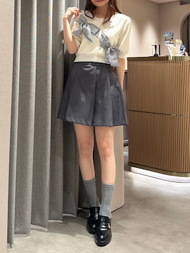 「dazzlin（ダズリン）のリボンディティールカーデトップス（ニット/セーター、ホワイト系）」を使った、nanamiさん（レディース・158cm）の春コーディネート