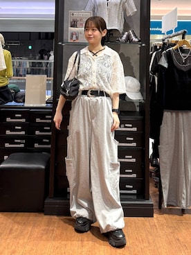 「PAGEBOY（ページボーイ）のプラットチャンキースニーカー（スニーカー、ブラック系）」を使った、Namiさん（レディース）の春コーディネート