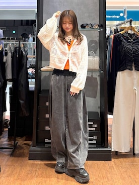 「PAGEBOY（ページボーイ）のプラットチャンキースニーカー（スニーカー、ブラック系）」を使った、Namiさん（レディース）の春コーディネート