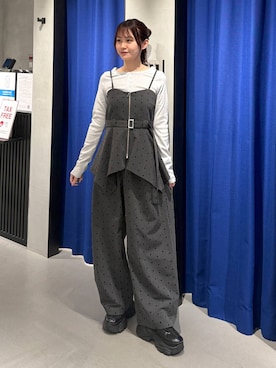 「PAGEBOY（ページボーイ）のプラットチャンキースニーカー（スニーカー、ブラック系）」を使った、Namiさん（レディース）の秋コーディネート