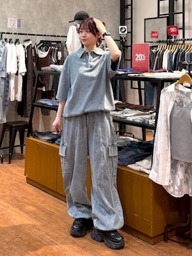 「PAGEBOY（ページボーイ）のプラットチャンキースニーカー（スニーカー、ブラック系）」を使った、Namiさん（レディース）の夏コーディネート