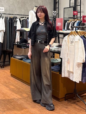 「PAGEBOY（ページボーイ）の＜まるでデニム見え！/紫外線カット/接触冷感/ストレッチ＞マルデニメガレッグパンツ（デニムパンツ、ブラウン系）」を使った、Namiさん（レディース）の夏コーディネート