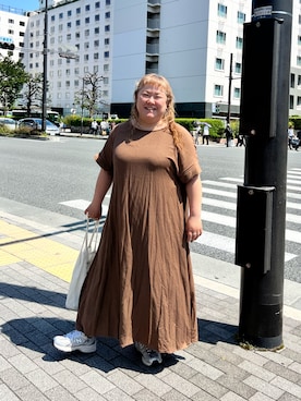 「nissen（ニッセン）のレーヨン麻2WAYフレンチスリーブマキシワンピース＜大きいサイズ有＞シックスタイル（ワンピース、ブラウン系）」を使った、KMさん（レディース・160cm）の春コーディネート