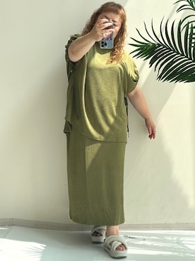 「ナロースカート」｜「アイテム（サンダル）」を使った、KMさん（レディース・160cm）の夏コーディネート