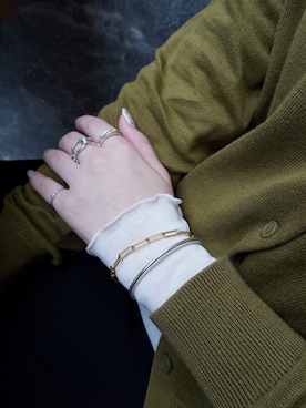 「アイテム（ブレスレット）」を使った、Nishi Satsukiさん（レディース・156cm・20代）の秋コーディネート